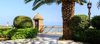 CONSEJERO Indias free parking by Cadiz4Rentals