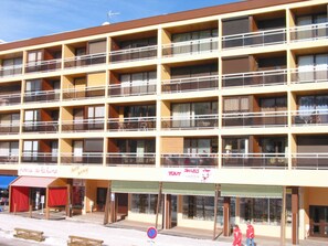 Esterni