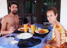 Free local cuisine breakfast