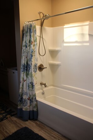 Combined shower/bathtub, hair dryer, towels, soap - Historic Home With Modern Amenities - Great for Families with room for up to 18! (Clear Lake)