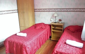 Twin Room, 2 Single Beds, Non Smoking