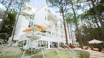 Outdoor banquet area