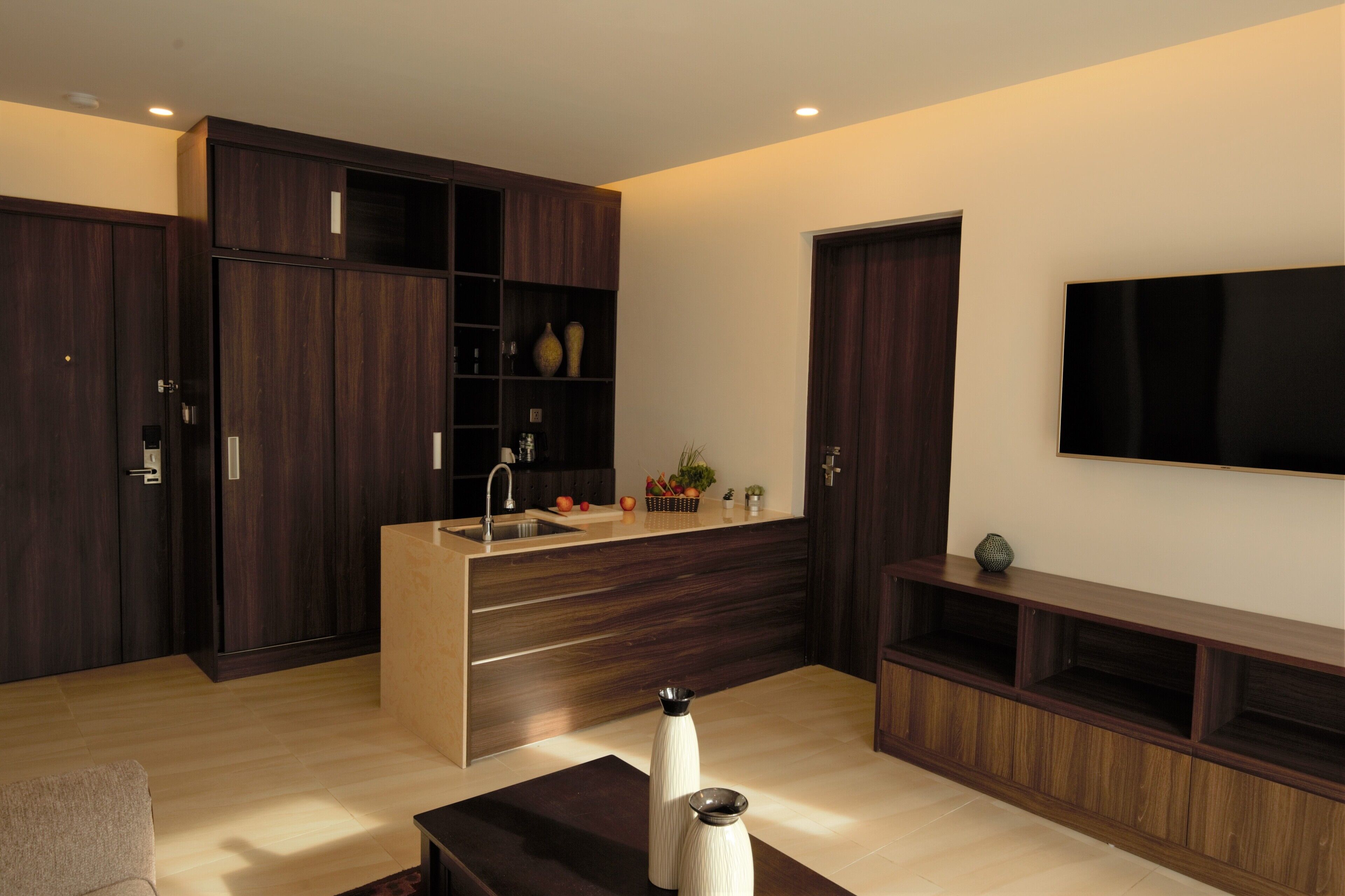 premium suite, lake view | 1 bedroom, premium bedding, pillow-top beds, minibar