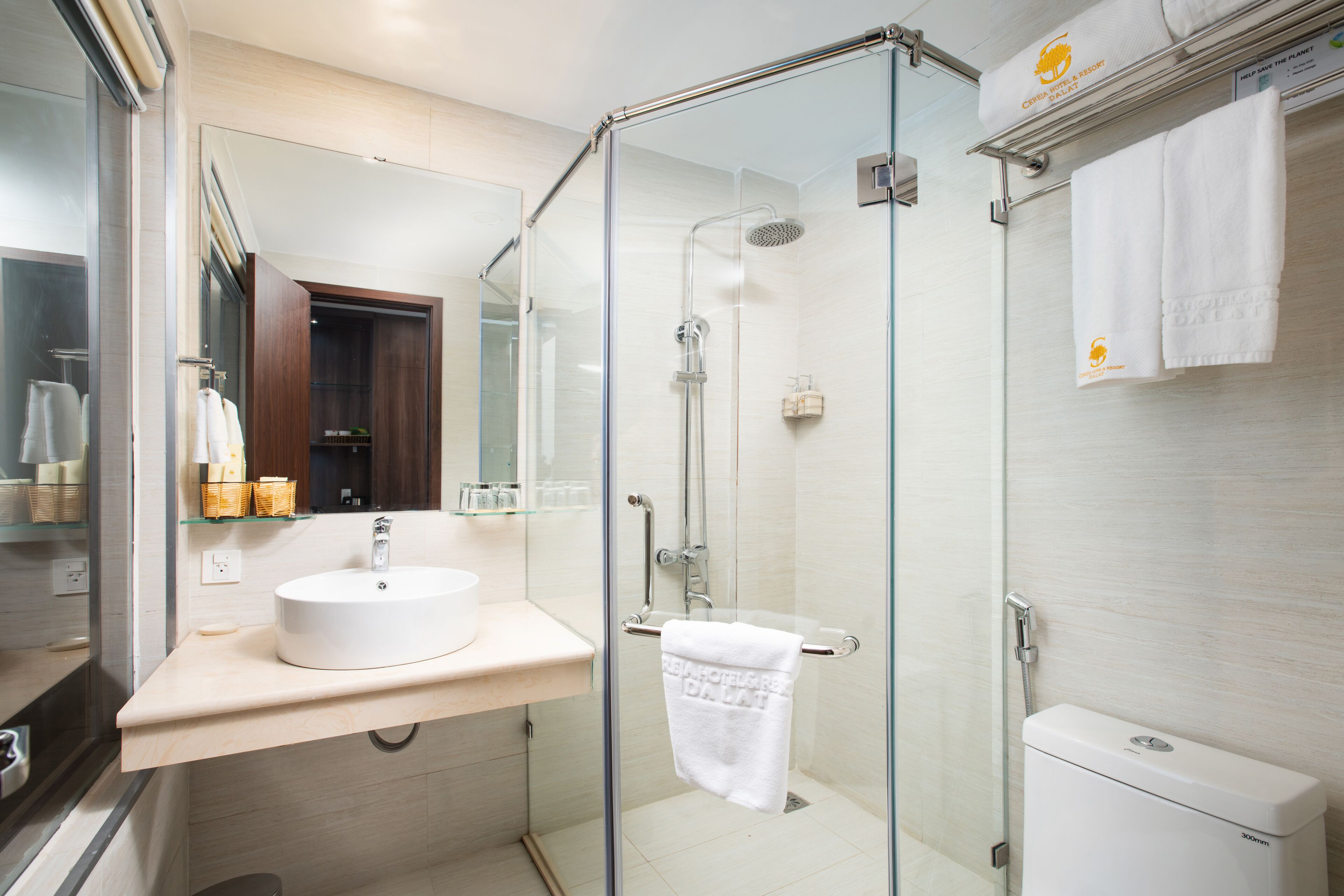 rainfall showerhead, free toiletries, hair dryer, bathrobes