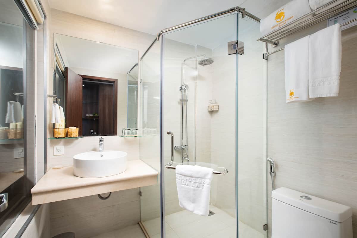 rainfall showerhead, free toiletries, hair dryer, bathrobes