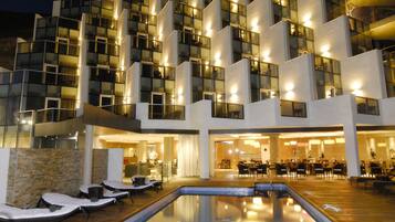 Front of property – evening/night