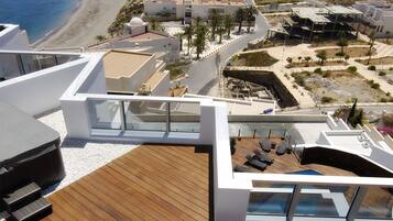 Deluxe Room, 1 King Bed, Terrace, Sea View | Sundeck