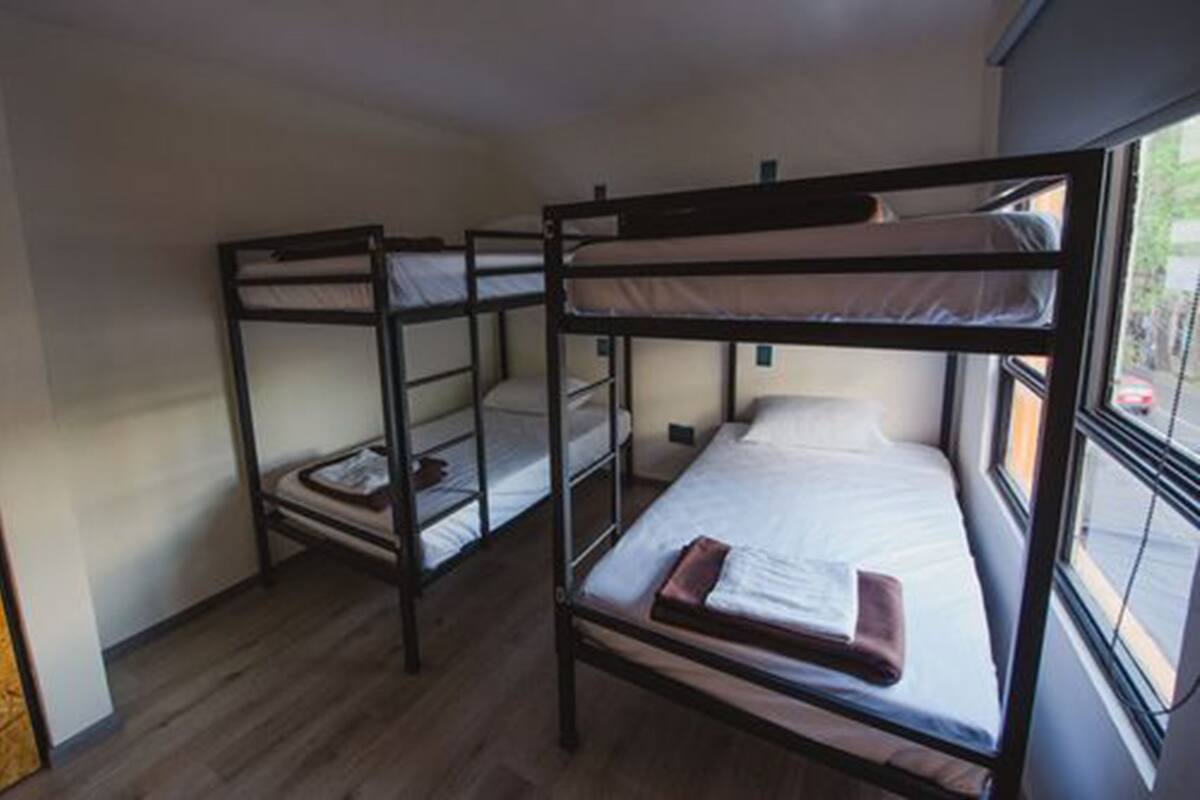 4 bedrooms, free WiFi, bed sheets