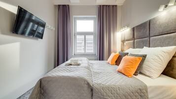 Schreibtisch, kostenloses WLAN, Bettwäsche