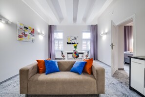 Pembancuh kopi/teh, cerek elektrik 