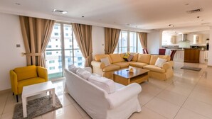 Exclusive Double Room Single Use, Men only, Sea View, Tower | Living room