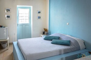 Zimmersafe, Bügeleisen/Bügelbrett, kostenlose Babybetten