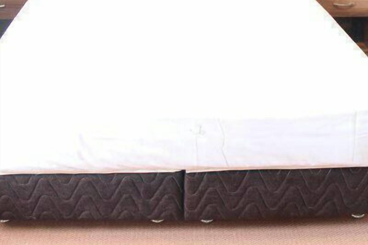 18 bedrooms, minibar, in-room safe, free WiFi