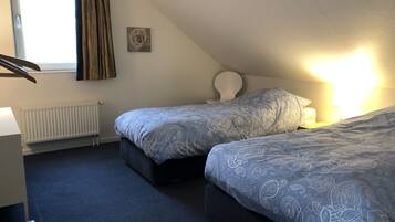 Iron/ironing board, travel crib, free WiFi, bed sheets