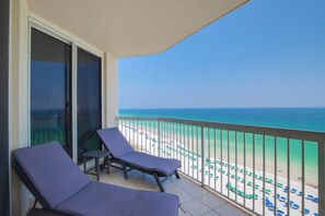 Property grounds - "Serenity Blue" Destin, Gulf Front Condo, Private Beach, Pool (Destin)