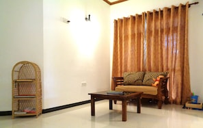 Deluxe Villa, 3 Bedrooms | Living room | LCD TV - Naturehawks Safari Villa Yala (Thissamaharama)