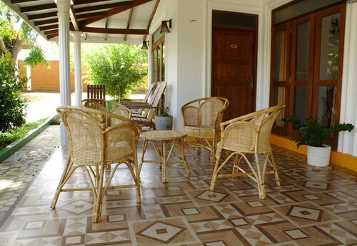 Naturehawks Safari Villa Yala