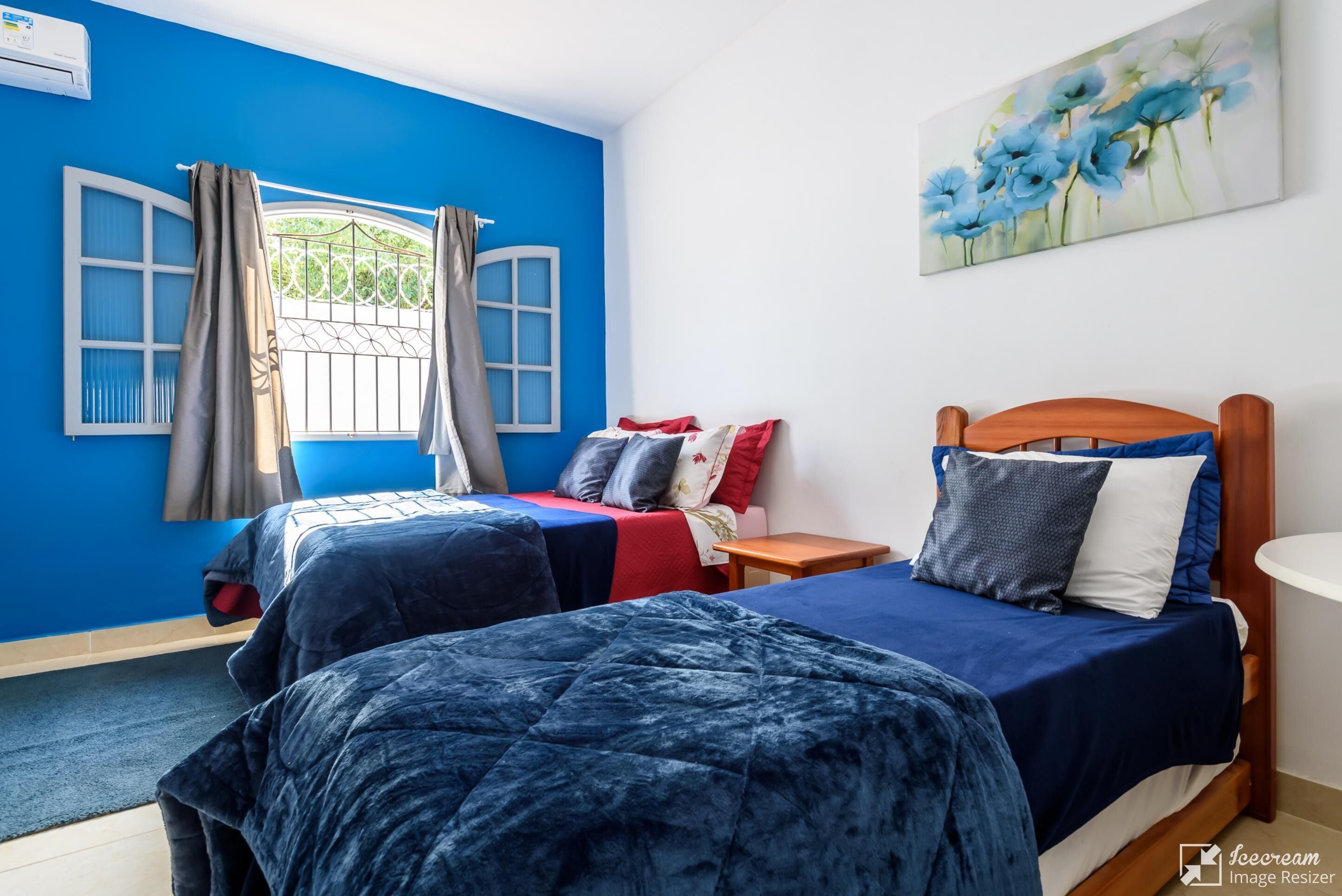 Casa familiar, 2 habitaciones, cocina básica, vistas a la piscina (3) | Minibar, caja fuerte, decoración individual y mobiliario individual