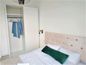 Design Loft, 1 Bedroom, Lake View (with loft)