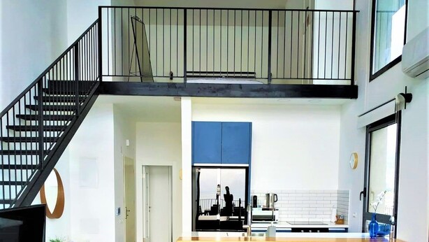 Design Loft, 1 Bedroom, Lake View (with loft) | Living area - Nino Stylish Loft (Tiberias)