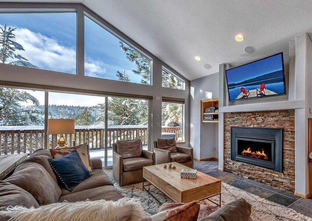 TV, fireplace, DVD player, stereo