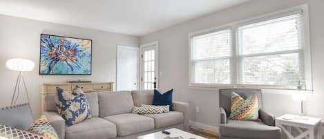 Una televisión, Netflix, Hulu, servicios de streaming