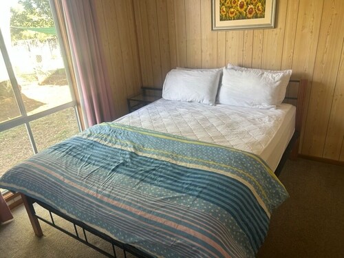 Bundalong Hideaway, Bundalong
Affordable & decent accommodation near the river