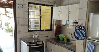 70 meters from the beach and with a sea view, 4.5 km from Morro do Cristo