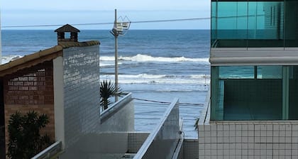 Cozy apartment in seafront building with Wi - Fi