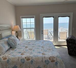 4 Schlafzimmer, Schreibtisch, Bügeleisen/Bügelbrett, kostenloses WLAN