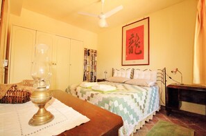 7 chambres, fer et planche à repasser, lit parapluie, Wi-Fi gratuit