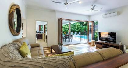Footsteps to Four Mile - Port Douglas