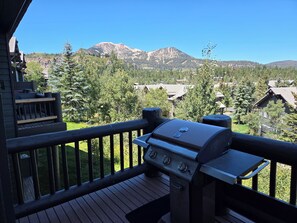 Property grounds - Snowcreek Resort Vacation Rental 990 (Mammoth Lakes)