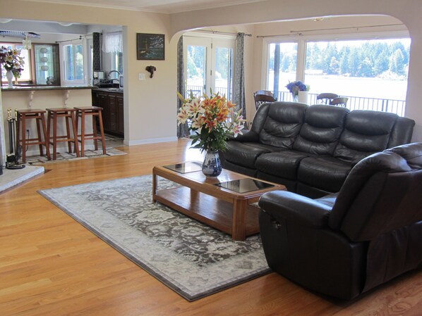 TV, DVD player, books