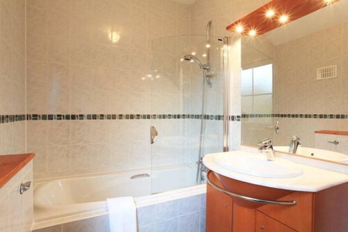 Recent house close to Kenmare