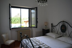 4 Schlafzimmer, Bügeleisen/Bügelbrett, Reisekinderbett, kostenloses WLAN