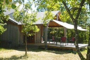 Outdoor dining - Un Paradis Au Coeur Du Tarn (Penne)