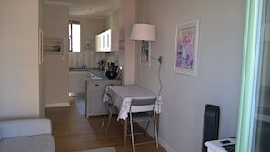 Interior - 2-room balcony with sea view in a luxury building on the Promenade des Anglais (Nice)