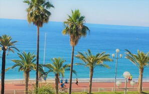 Beach nearby, beach towels
