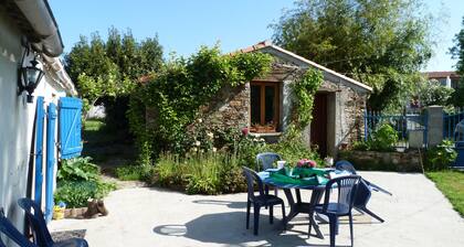 LA COURTOISE (Ihanteellinen paikka levätä ja tutustua Etelä-Bretagnen ja Pays de Retzin vierailuun)