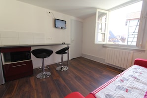 Chambres insonorisées, Wi-Fi, draps fournis