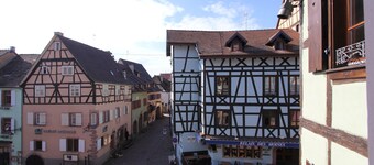 Stuga "Le Rouge-Gorge" i hjÀrtat av Riquewihr - 2 personer