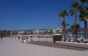 Beach nearby - apartment located in a closed residence, on the 2nd floor, quiet. (Javea (Alicante ))