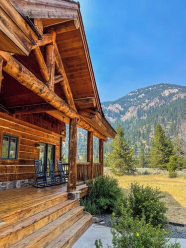 Family-Friendly 5-Star Riverfront Home