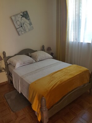 2 多间卧室、熨斗/熨衣板、WiFi、床单