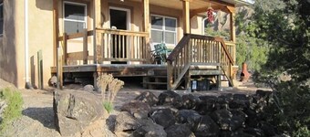 La Lomita, Quiet Hide-Away, Big Sky, Northern NM Food, Spa, Ski, Hike, Raft