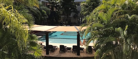 Utomhuspool