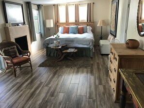 3 soverom, skrivebord, strykejern/-brett og wi-fi (inkludert)