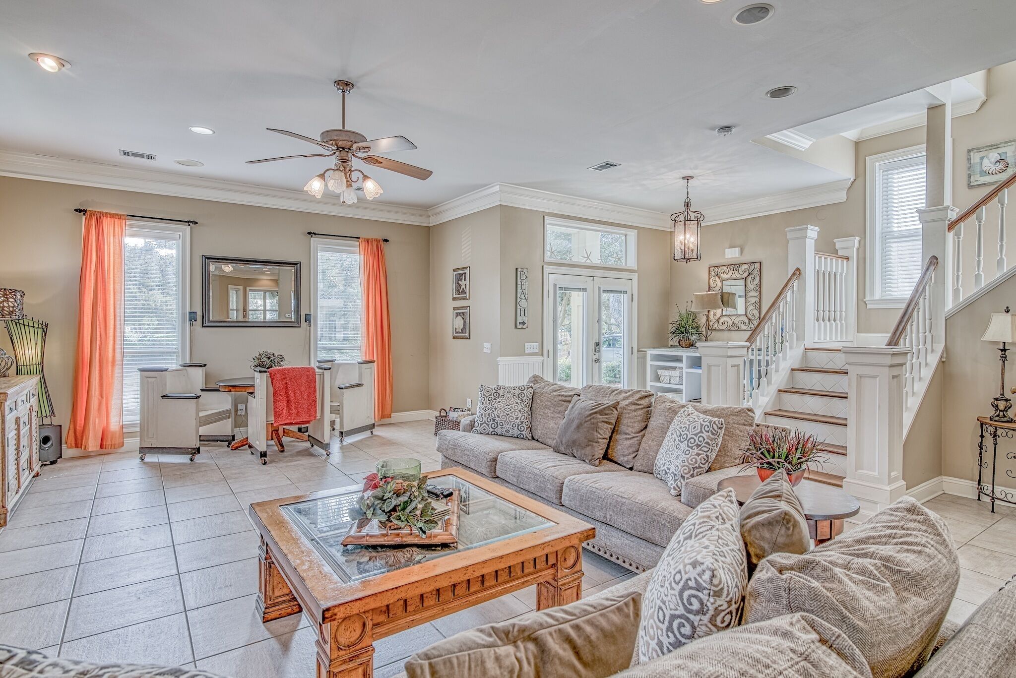  Cayman Casa 4 BR PET FRIENDLY w/golf cart, bunk room STEPS FROM BEACH 