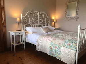 5 bedrooms, iron/ironing board, travel cot, WiFi